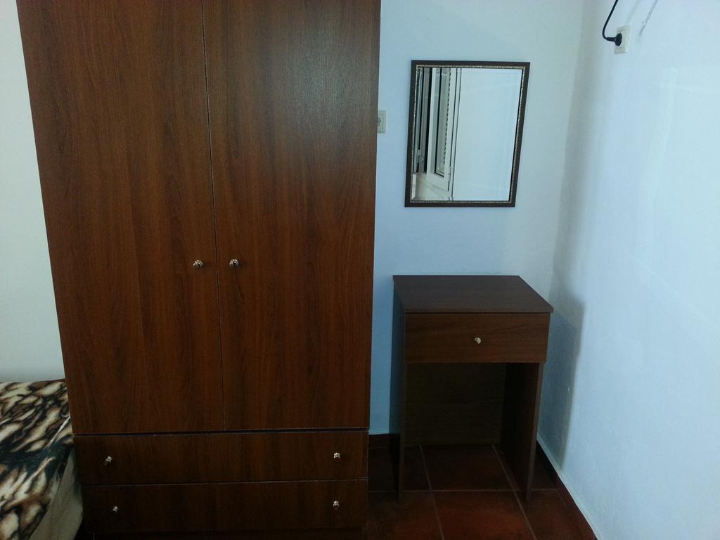 Vintage House-Vori-Rent Rooms Bagian luar foto