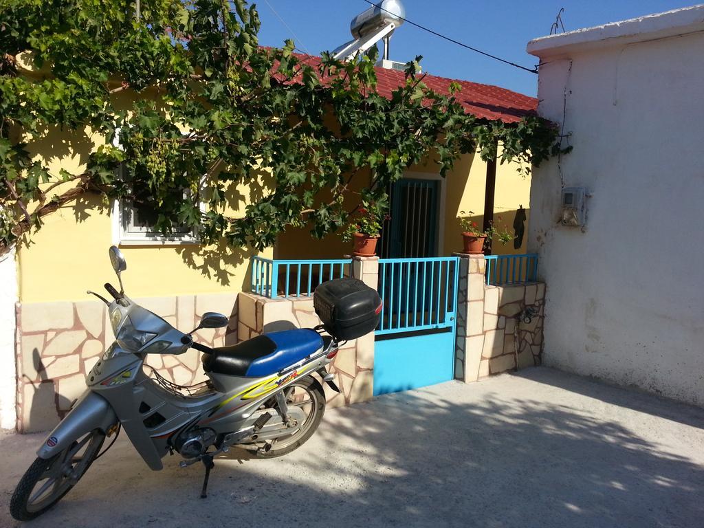 Vintage House-Vori-Rent Rooms Bagian luar foto