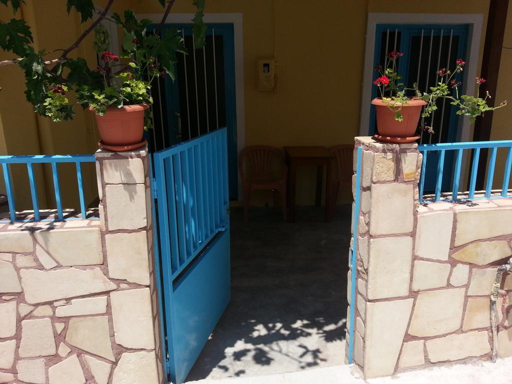 Vintage House-Vori-Rent Rooms Bagian luar foto